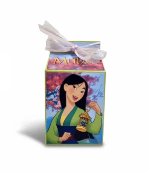 Pequeña caja de regalo blanca decorada con la imagen de la princesa Disney Mulán y un lazo rosa, usada para fiestas de cumpleaños o souvenirs.