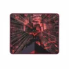 Mousepad Batman Mousepad temático de Batman con diseño en tonos rojos y negros, con efecto 3D o geométrico